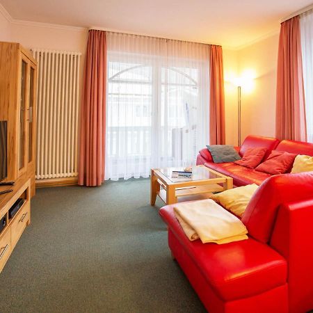 Strandvillen Binz - Ferienwohnung Mit 1 Schlafzimmer Und Balkon Ah-625 מראה חיצוני תמונה